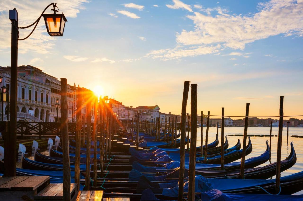 Albergo Casa Peron Venesia Bagian luar foto