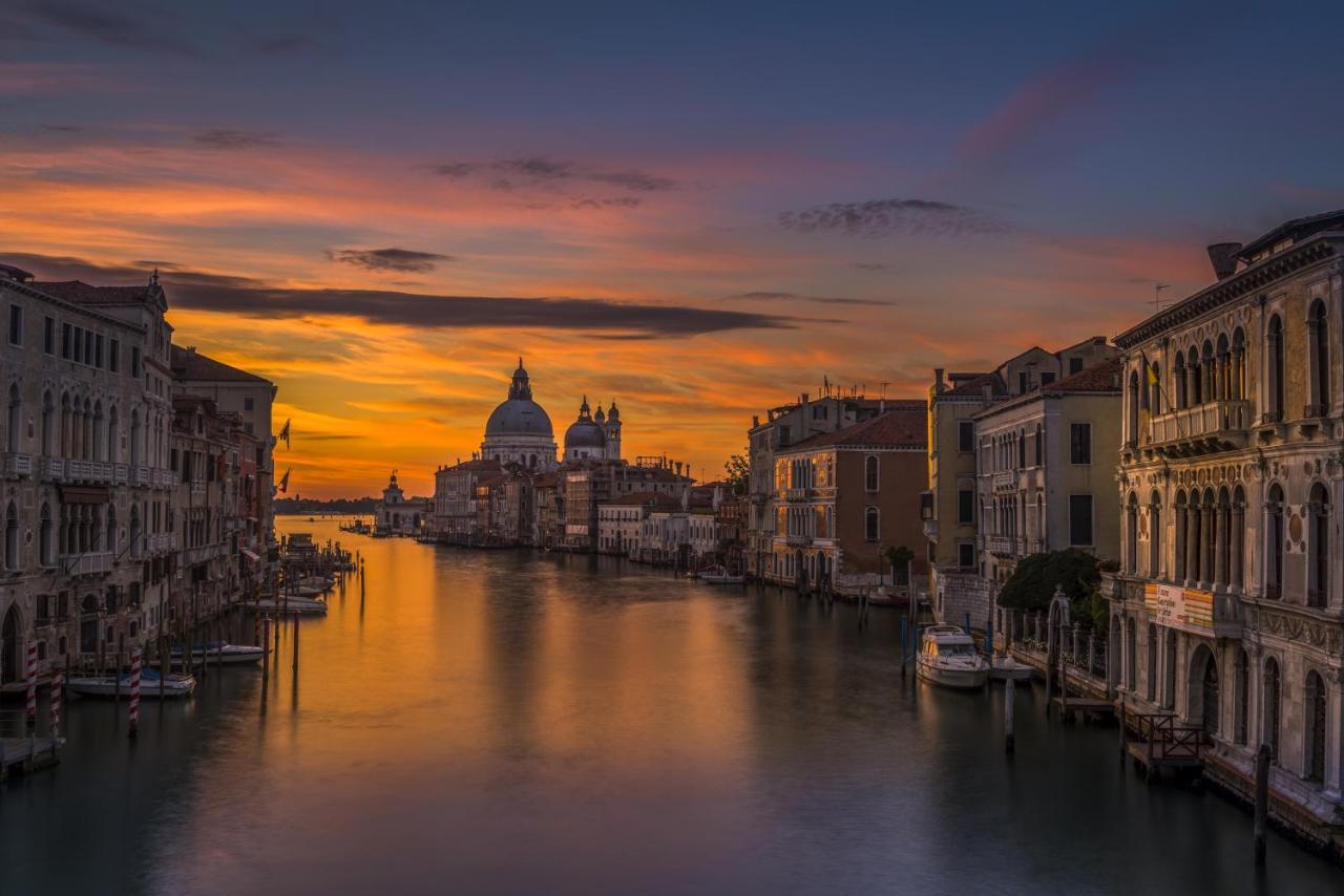 Albergo Casa Peron Venesia Bagian luar foto