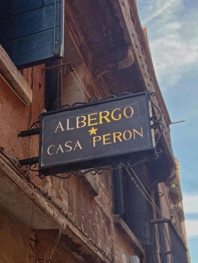 Albergo Casa Peron Venesia Bagian luar foto